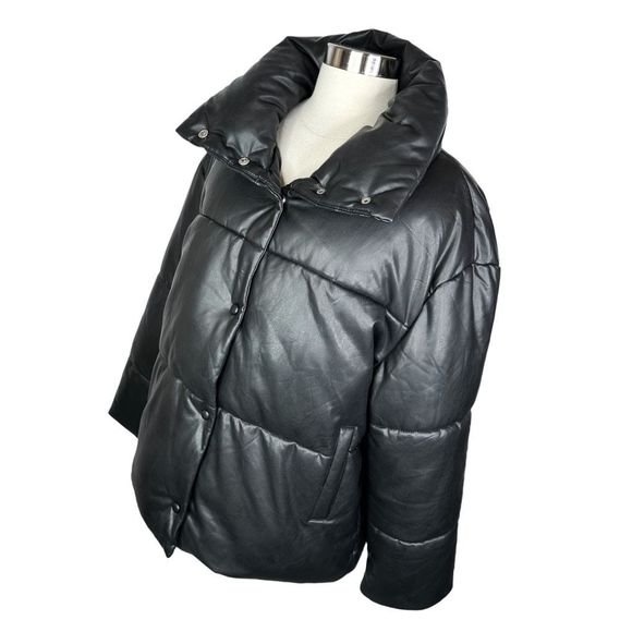 Bagatelle NYC Oversized Faux Leather Puffer Jacket - Size Medium - Picture 4 of 8